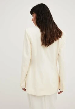 NA-KD Zweireihiger - Manteau Court - White 8 NA-KD Zweireihiger - Manteau Court - White -Next Soldes 00694e8e4c75450a834524d3d983ba7c