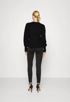 ONLY Onlrio Life Cardigan - Gilet - Black Glitter 11 ONLY Onlrio Life Cardigan - Gilet - Black Glitter -Next Soldes 00d38f3174cb4df389b6a101dce6cbb7