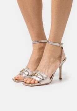 Coach Kyra Metallic - Sandales - Platinum Champagne