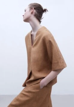 ADOLFO DOMINGUEZ European - Blouse - Camel 11 ADOLFO DOMINGUEZ European - Blouse - Camel -Next Soldes 0377c4e1e3ee422e9b2f2c1eda5fbee4