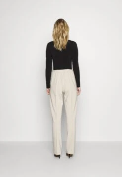 Max Mara Leisure Ghirba - Pantalon Classique - Avorio 10 Max Mara Leisure Ghirba - Pantalon Classique - Avorio -Next Soldes 03aaa6fbf8e44a26b7fbab28f6381db8