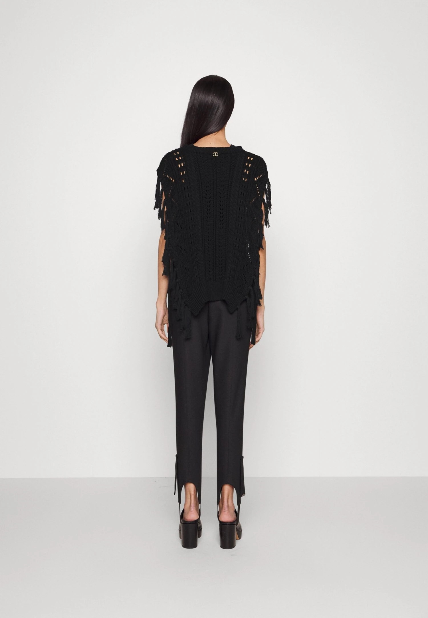 TWINSET Knitted Poncho - Pullover - Nero 5 TWINSET Knitted Poncho - Pullover - Nero – Image 3