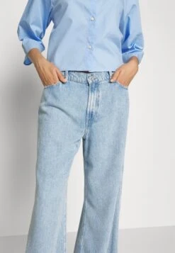 7 For All Mankind Lotta Laguna - Jean Bootcut - Light Blue 15 7 For All Mankind Lotta Laguna - Jean Bootcut - Light Blue -Next Soldes 0597de6ca5214fe0a1e79d2ecb0d82d3