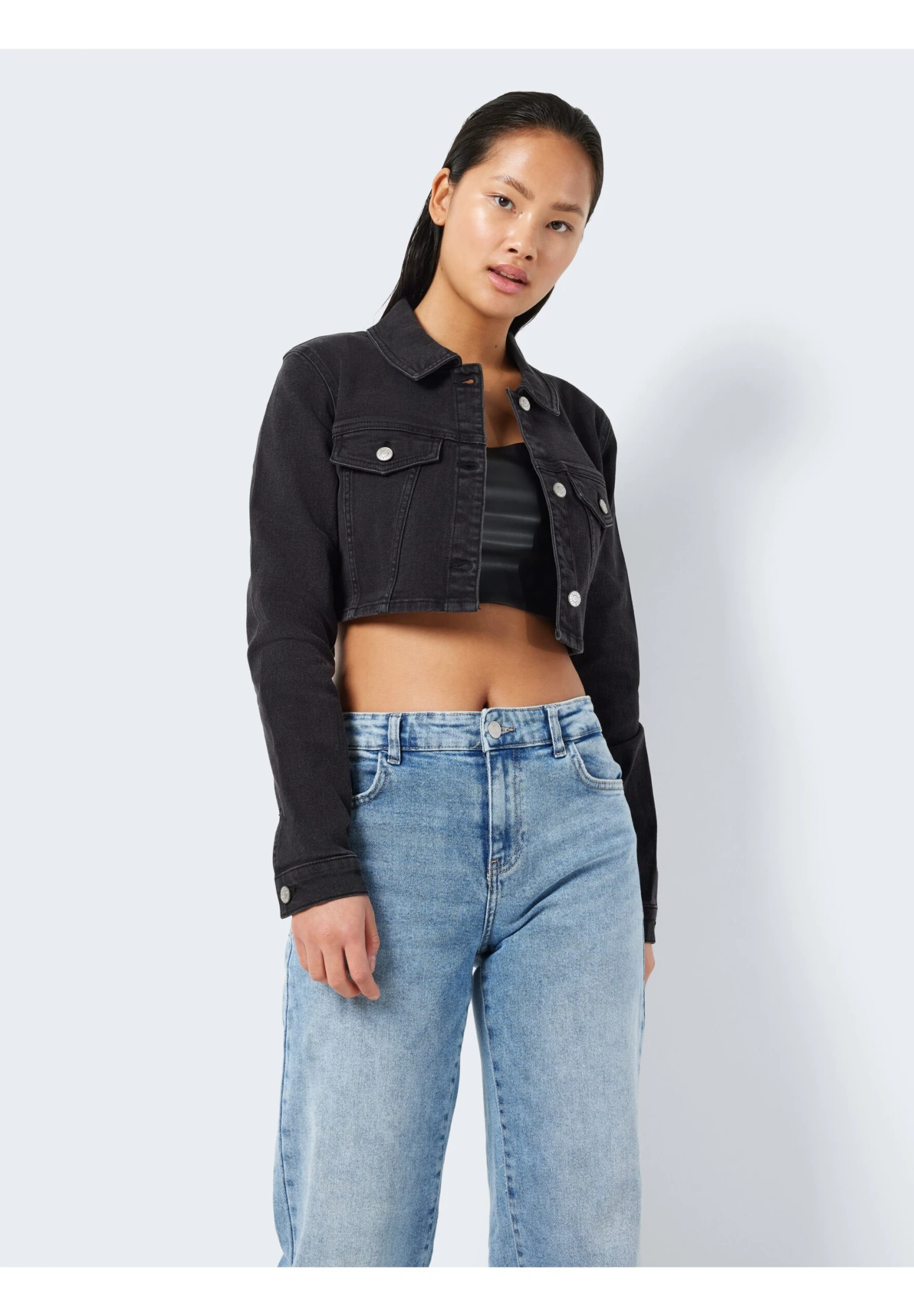 Noisy May Nmjulia Crop Jacket - Veste En Jean - Black Denim 6 Noisy May Nmjulia Crop Jacket - Veste En Jean - Black Denim – Image 4