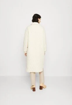 Selected Femme Manteau D'Hiver - Sandshell 10 Selected Femme Manteau D'Hiver - Sandshell -Next Soldes 085ee4ed01184a4aae9d6df9a387c3e1