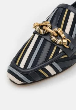 Tory Burch Jessa Loafer - Mocassins - Perfect Navy/Multi-Coloured 15 Tory Burch Jessa Loafer - Mocassins - Perfect Navy/Multi-Coloured -Next Soldes 0c0d6af9ca00441888650541e1966695