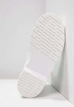 Dr. Martens 1460 Mono Boot - Bottines À Lacets - White 12 Dr. Martens 1460 Mono Boot - Bottines À Lacets - White -Next Soldes 0c285f0c1b65456fa3327eaccc1c7d2f