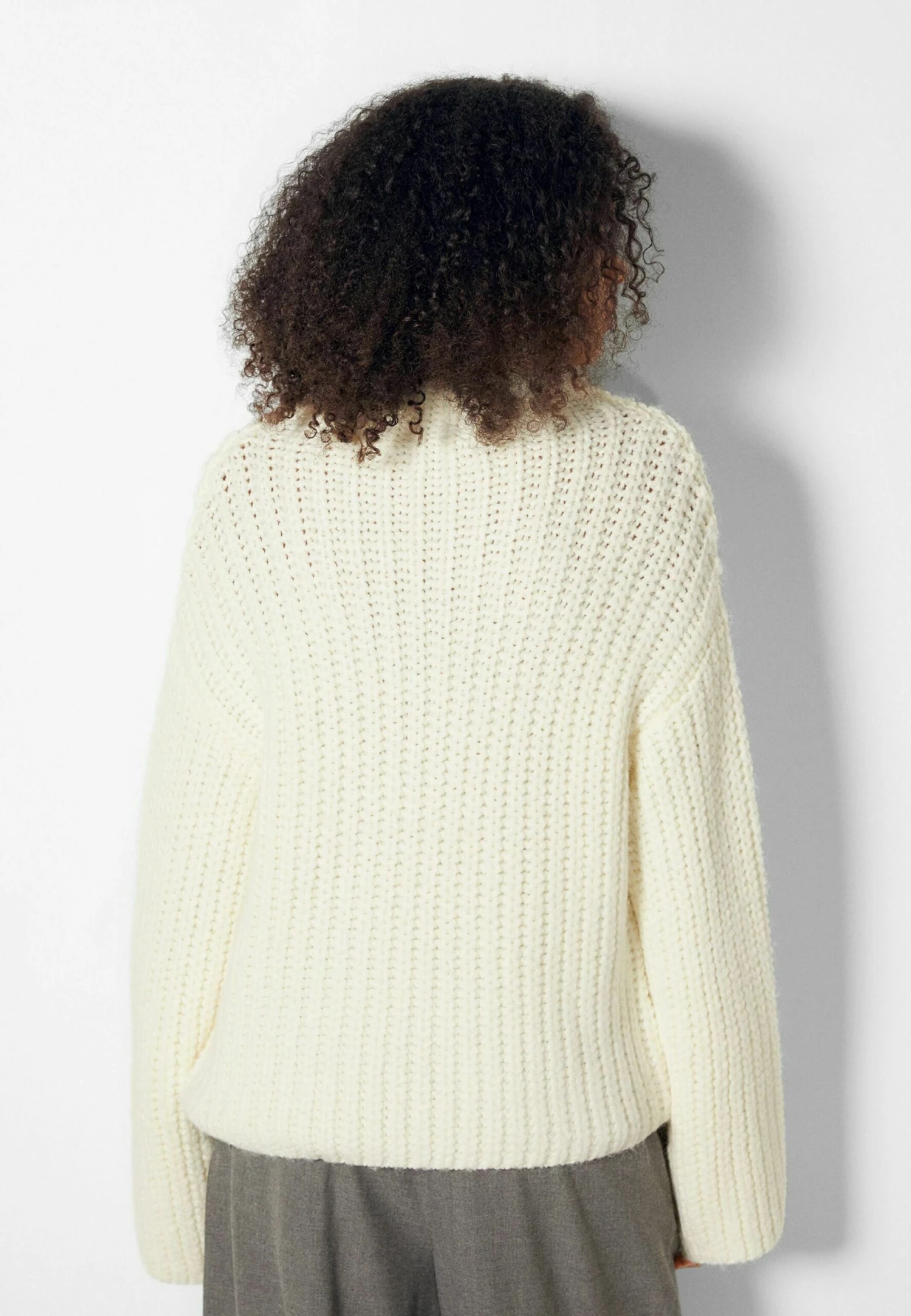 BERSHKA High Neck - Pullover - Off White 5 BERSHKA High Neck - Pullover - Off White – Image 3
