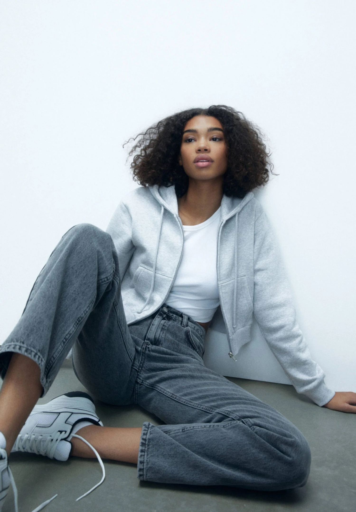 PULL & BEAR Hoodie With Zip - Sweat Zippé - Dark Grey 7 PULL & BEAR Hoodie With Zip - Sweat Zippé - Dark Grey – Image 5