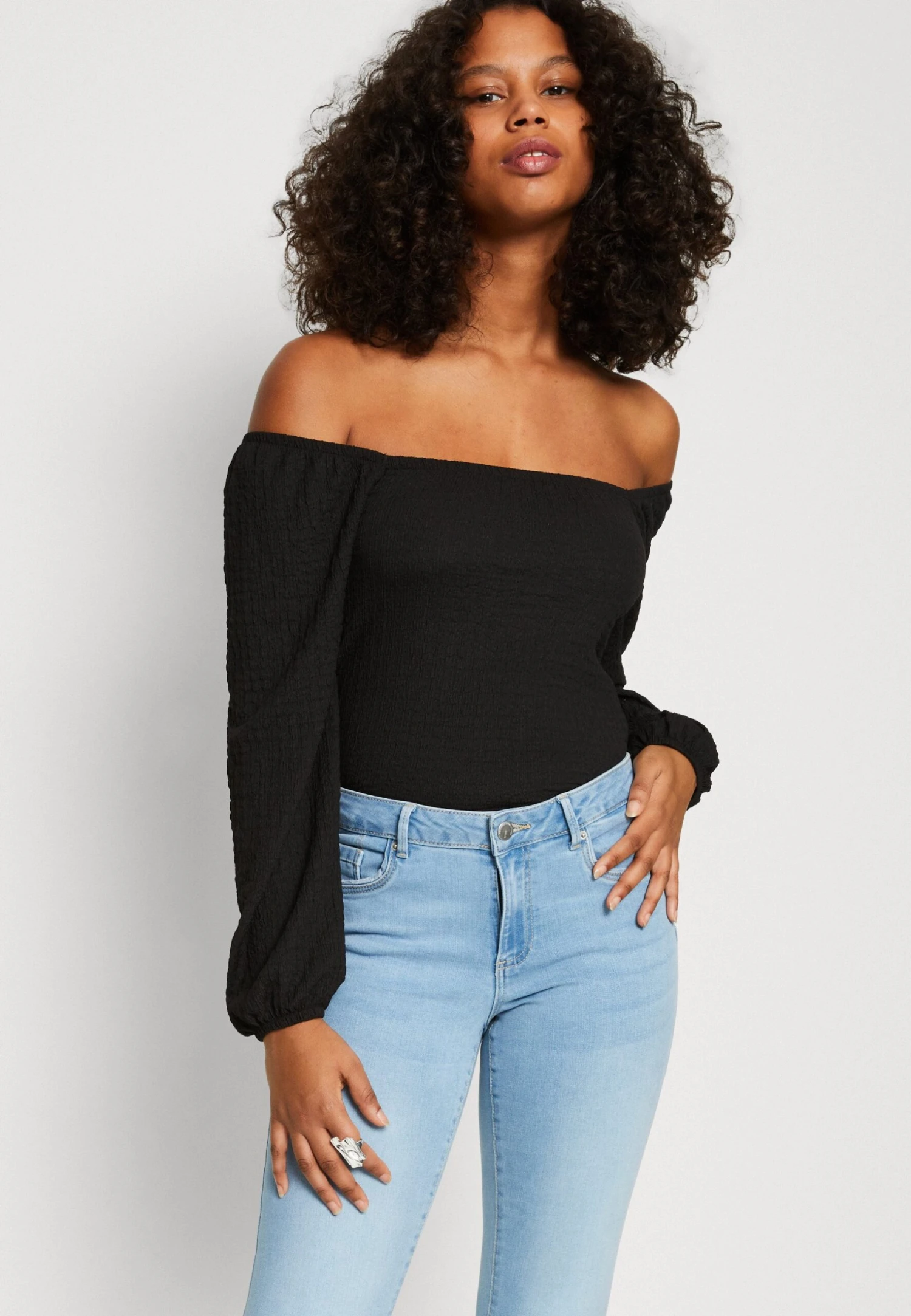 ONLY Onlmai Square Neck - T-Shirt À Manches Longues - Black 6 ONLY Onlmai Square Neck - T-Shirt À Manches Longues - Black – Image 4