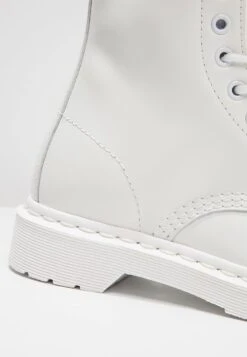 Dr. Martens 1460 Mono Boot - Bottines À Lacets - White 13 Dr. Martens 1460 Mono Boot - Bottines À Lacets - White -Next Soldes 1271011db757405e8ae5d0b44612ac03
