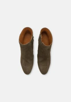 Chie Mihara Eyarci - Bottines À Talons Hauts - Military/Iron 13 Chie Mihara Eyarci - Bottines À Talons Hauts - Military/Iron -Next Soldes 13492d4e538f42429b2aaeae2bd57a86