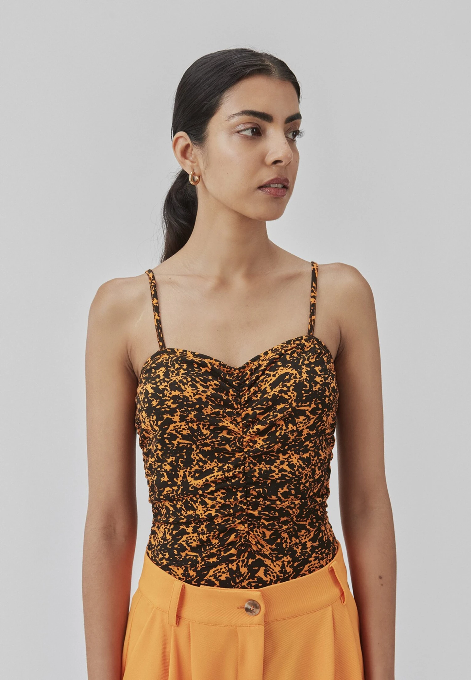 Modström Curtis Print - Body - Vibrant Orange Splash 3 Modström Curtis Print - Body - Vibrant Orange Splash