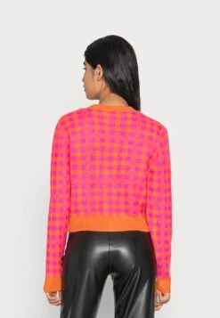 Vila Vichekina V Neck Cardigan - Gilet - Fuchsia Pinkchecks -Next Soldes 1525d6ad7aab44299fcc4bc45f07316a