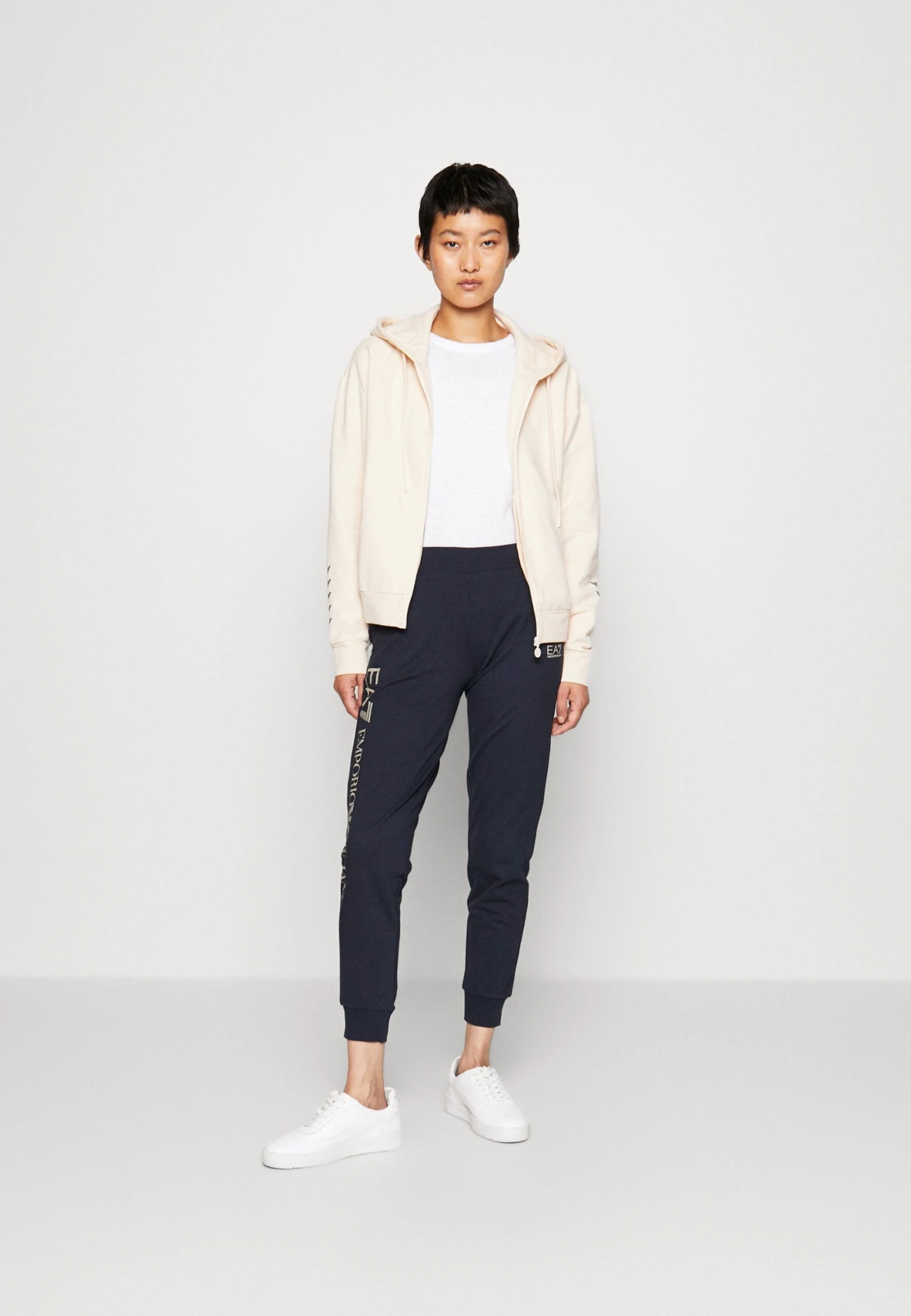 EA7 Emporio Armani Sweat Zippé - Pink Tint/Eagle Black 4 EA7 Emporio Armani Sweat Zippé - Pink Tint/Eagle Black – Image 2