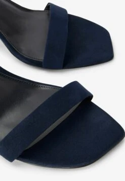Next Forever Comfort Strappy Skinny - Sandales À Talons Hauts - Navy 11 Next Forever Comfort Strappy Skinny - Sandales À Talons Hauts - Navy -Next Soldes 1782ff9a419b479ba53e12ebe657e6a2