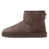 Ugg Classic Mini - Bottines - Chocolate 2 Ugg Classic Mini - Bottines - Chocolate -Next Soldes 1b1e765ecbbd49a39c82a8e5c874da9d
