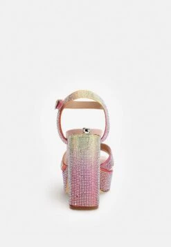 Guess Zelina Strass - Sandales À Talons Hauts - Fuchsia 9 Guess Zelina Strass - Sandales À Talons Hauts - Fuchsia -Next Soldes 1c0189cd9cc74f81a12c868248fc9ccc