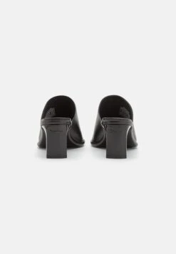 Calvin Klein Curved Stiletto Mule - Mules À Talons - Black 11 Calvin Klein Curved Stiletto Mule - Mules À Talons - Black -Next Soldes 1d1196af4f5b43909f4d8771c1329afd