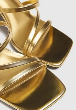 PULL & BEAR Sandales À Talons Hauts - Gold Coloured 11 PULL & BEAR Sandales À Talons Hauts - Gold Coloured -Next Soldes 2079ad369746485ebb82bdf257225273