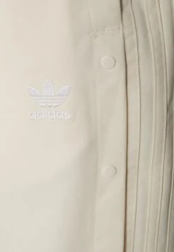 Adidas Originals Relaxed Pant - Pantalon De Survêtement - White 7 Adidas Originals Relaxed Pant - Pantalon De Survêtement - White -Next Soldes 221dc931b1c240e2bb8541d7dc17cacc