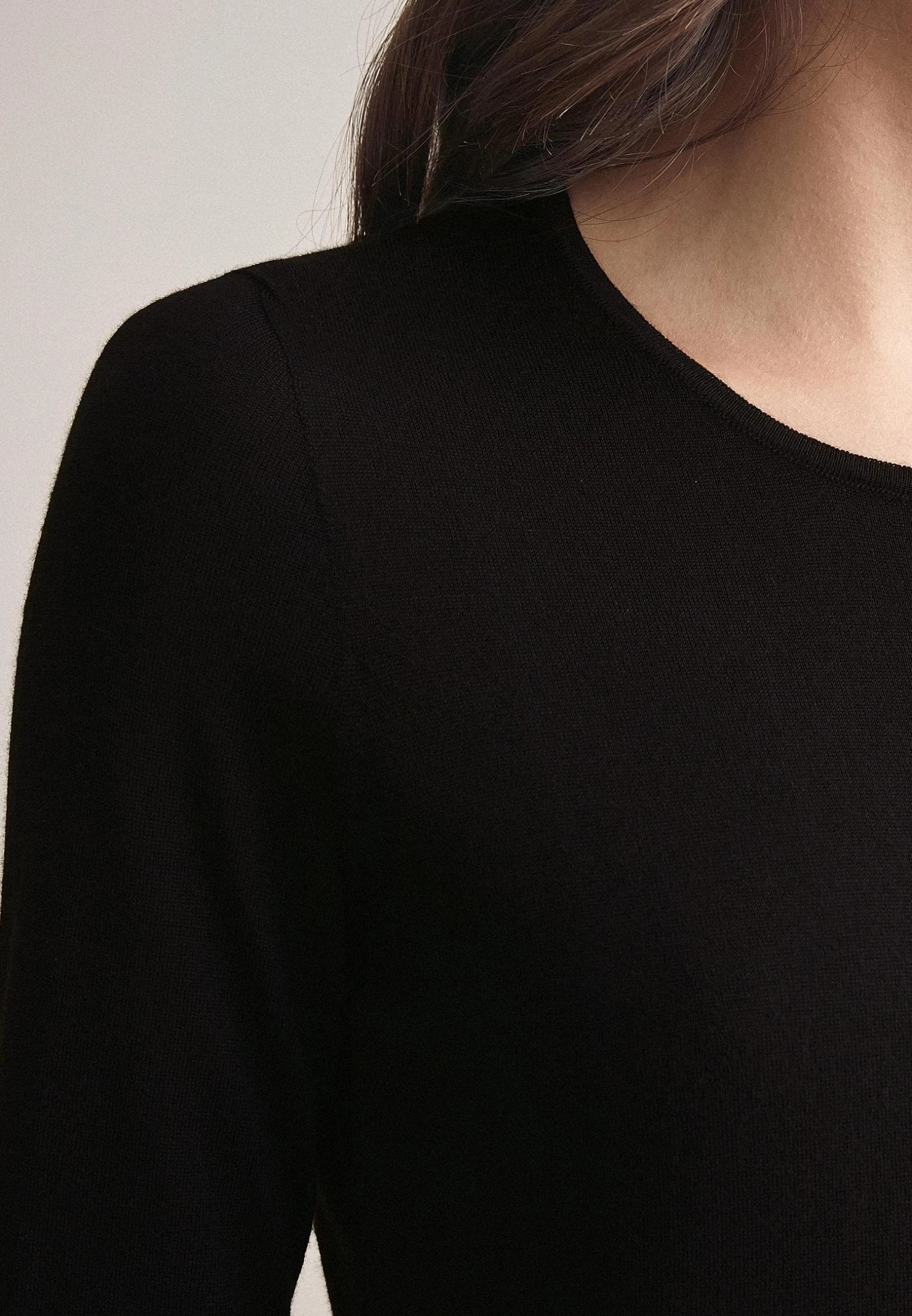 Rundhals Ultralight - Pullover - Nero 6 Rundhals Ultralight - Pullover - Nero – Image 4