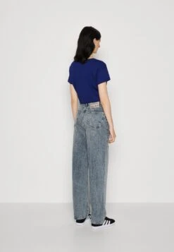 Armani Exchange 5 Pockets Pant - Jean Droit - Indigo Denim 10 Armani Exchange 5 Pockets Pant - Jean Droit - Indigo Denim -Next Soldes 237708ab7fa447e5844c5471a2119d22