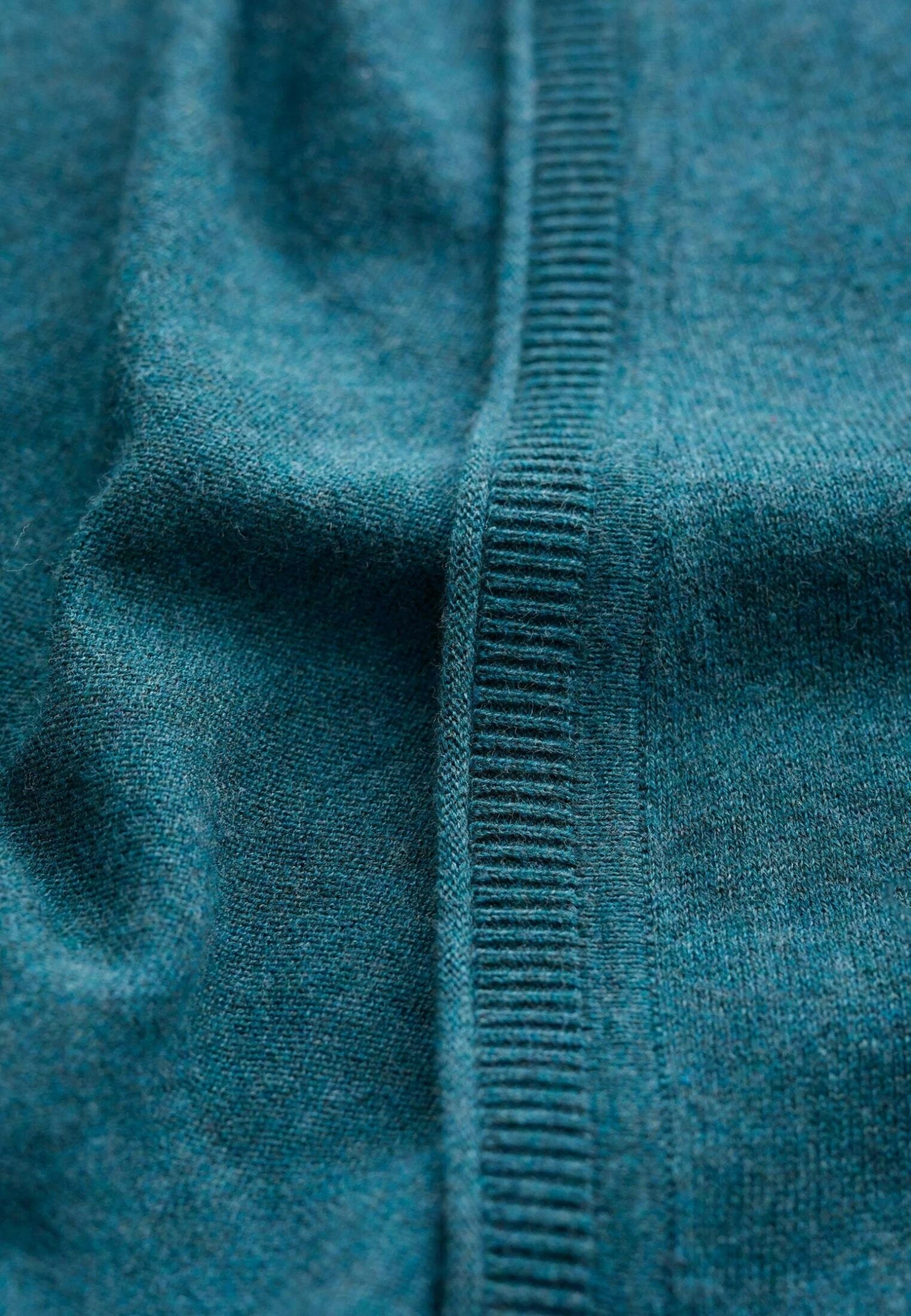 Vanessa - Gilet - Dark Eden 7 Vanessa - Gilet - Dark Eden – Image 5