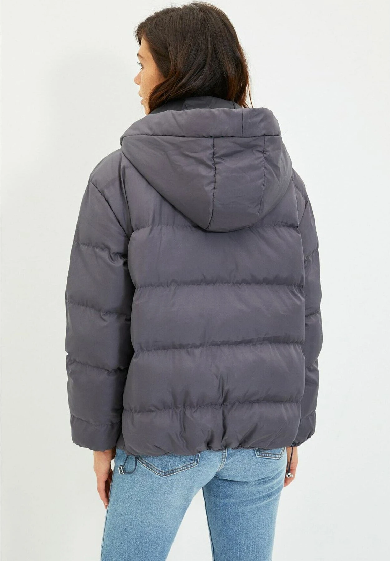 Trendyol Veste D'Hiver - Gray 4 Trendyol Veste D'Hiver - Gray – Image 2