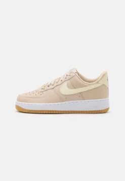 Nike Sportswear Wmns Air Force Rec - Baskets Basses - Sanddrift/Coconut Milk/White/Wolf Grey/Light Brown -Next Soldes 24e7e022fd544b81ae568e3cfec5de0e