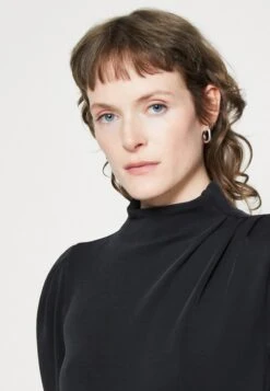 Selected Femme Slffenja T-Neck - T-Shirt À Manches Longues - Black 11 Selected Femme Slffenja T-Neck - T-Shirt À Manches Longues - Black -Next Soldes 2687e6e7a9654289ba4c9e79f7bd6b0c