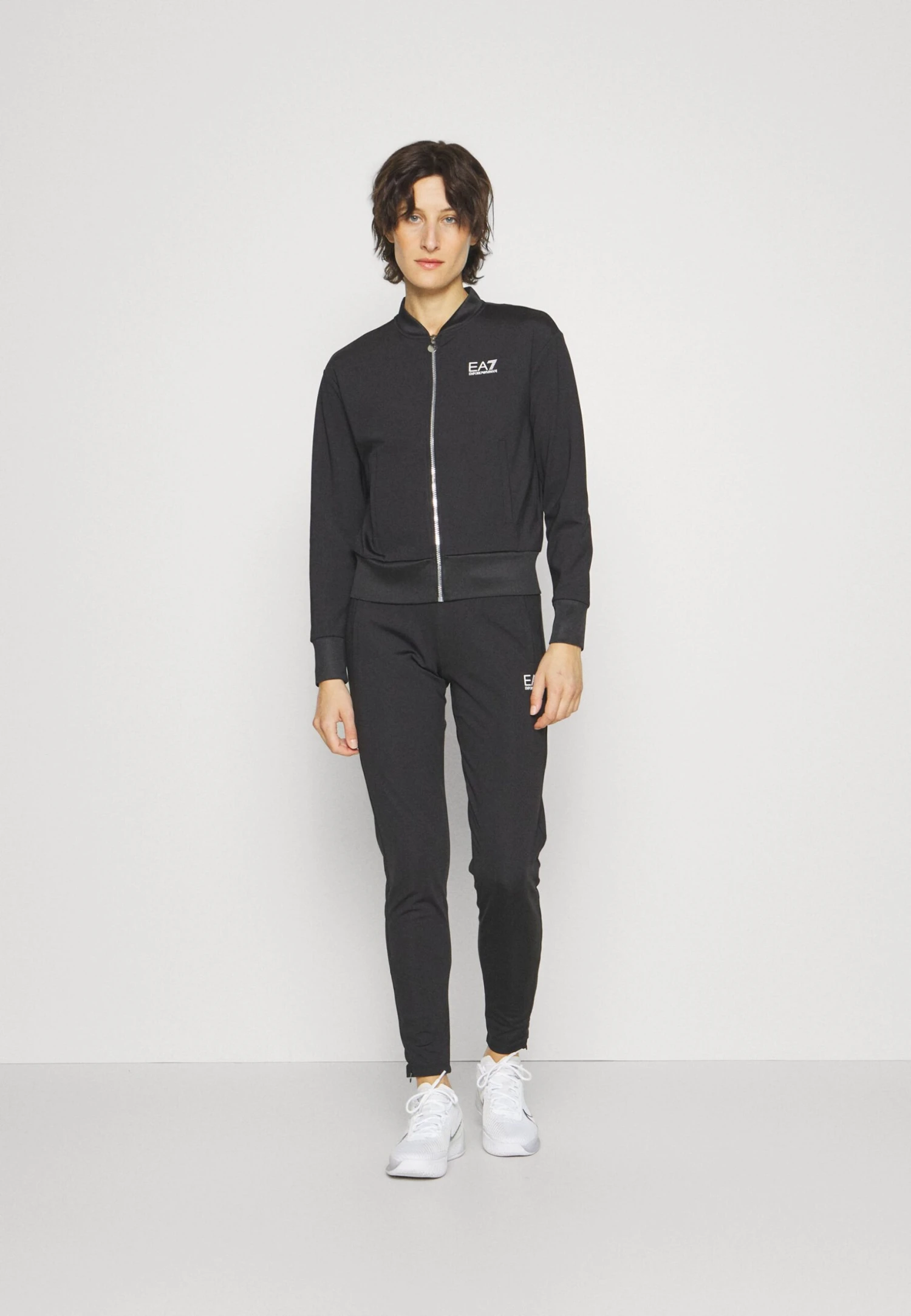 EA7 Emporio Armani Tracksuit - Survêtement - Black 3 EA7 Emporio Armani Tracksuit - Survêtement - Black