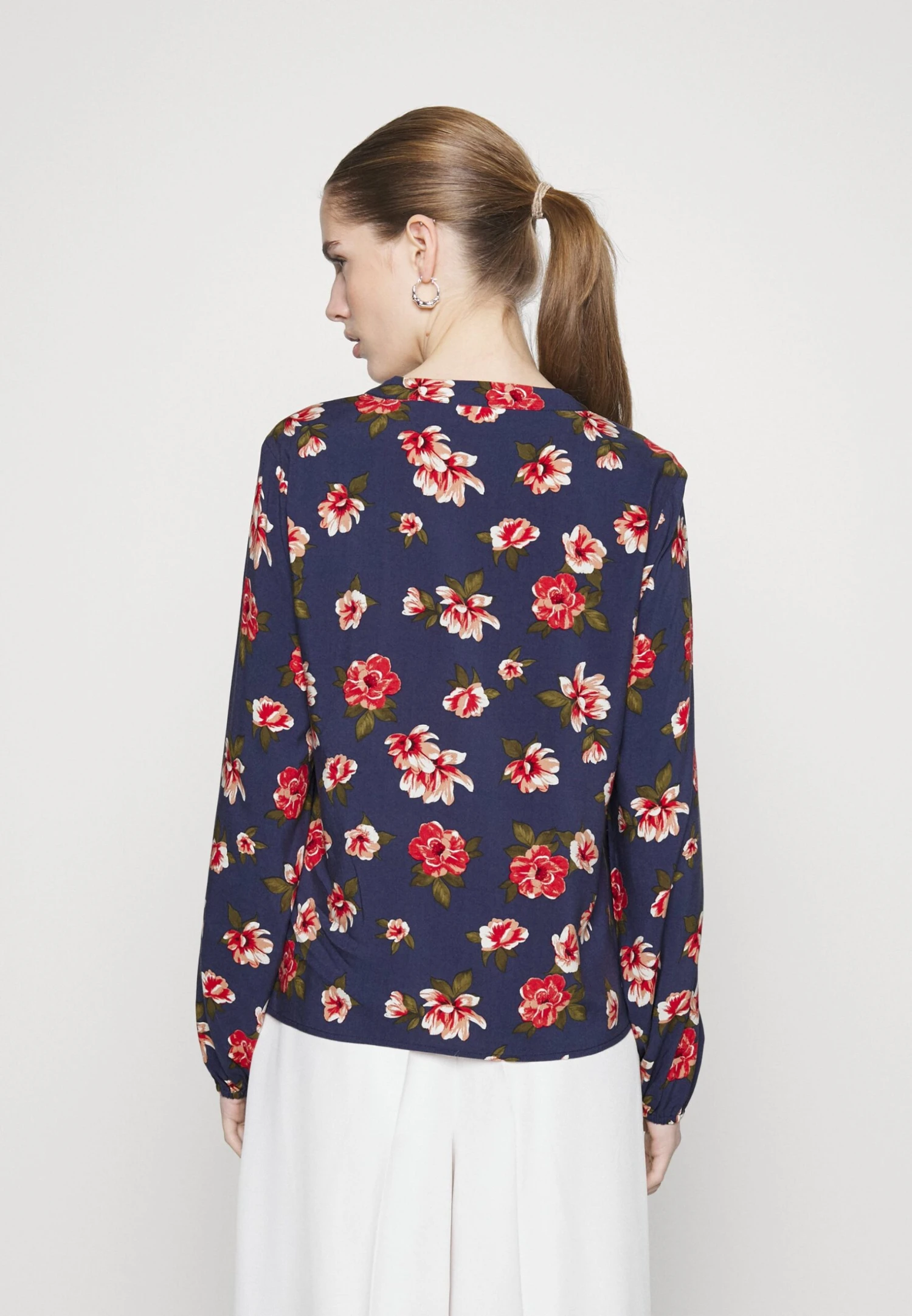 Virikki V-Neck - T-Shirt À Manches Longues - Navy Blazer 5 Virikki V-Neck - T-Shirt À Manches Longues - Navy Blazer – Image 3