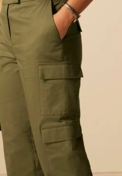 Next Utility Straight Standard - Pantalon Cargo - Khaki Green 10 Next Utility Straight Standard - Pantalon Cargo - Khaki Green -Next Soldes 2ad4c9d45aab4fadb15512d7647ebc34