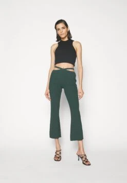 Cult Gaia Ashton Pant - Pantalon Classique - Isla 13 Cult Gaia Ashton Pant - Pantalon Classique - Isla -Next Soldes 2cd23f7b6cbf406ba46db5516296cdcb