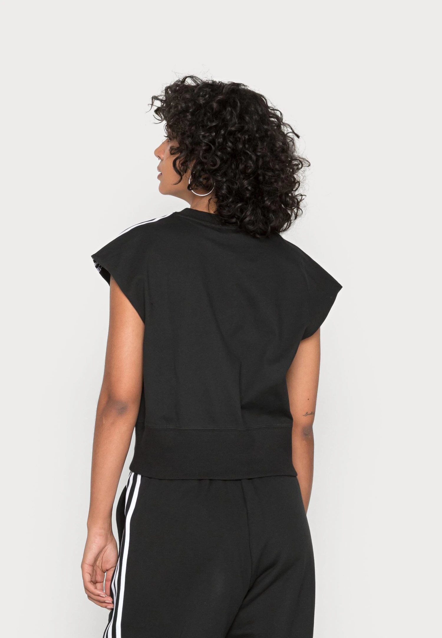 Adidas Originals Adicolor Classics Waist Cinch - T-Shirt Imprimé - Black 5 Adidas Originals Adicolor Classics Waist Cinch - T-Shirt Imprimé - Black – Image 3