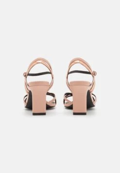 Furla Diamante - Sandales À Talons Hauts - Light Pink 12 Furla Diamante - Sandales À Talons Hauts - Light Pink -Next Soldes 3011668c828b4b13b220ab73a0fe094e