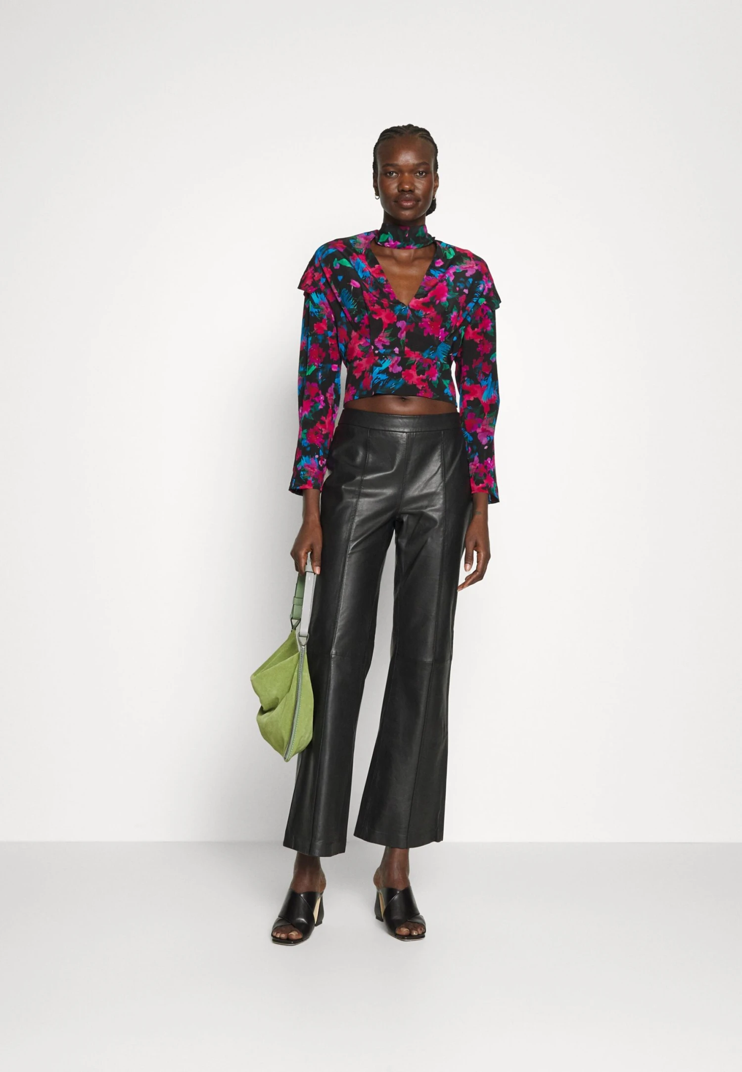 IRO Martina - T-Shirt À Manches Longues - Black Multico 4 IRO Martina - T-Shirt À Manches Longues - Black Multico – Image 2