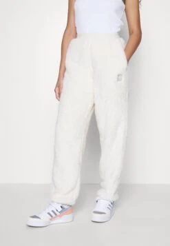 Adidas Originals Essentials Fluffy Pants - Pantalon De Survêtement - White 11 Adidas Originals Essentials Fluffy Pants - Pantalon De Survêtement - White -Next Soldes 32b989aa77134a5693c0c0878194c6cd