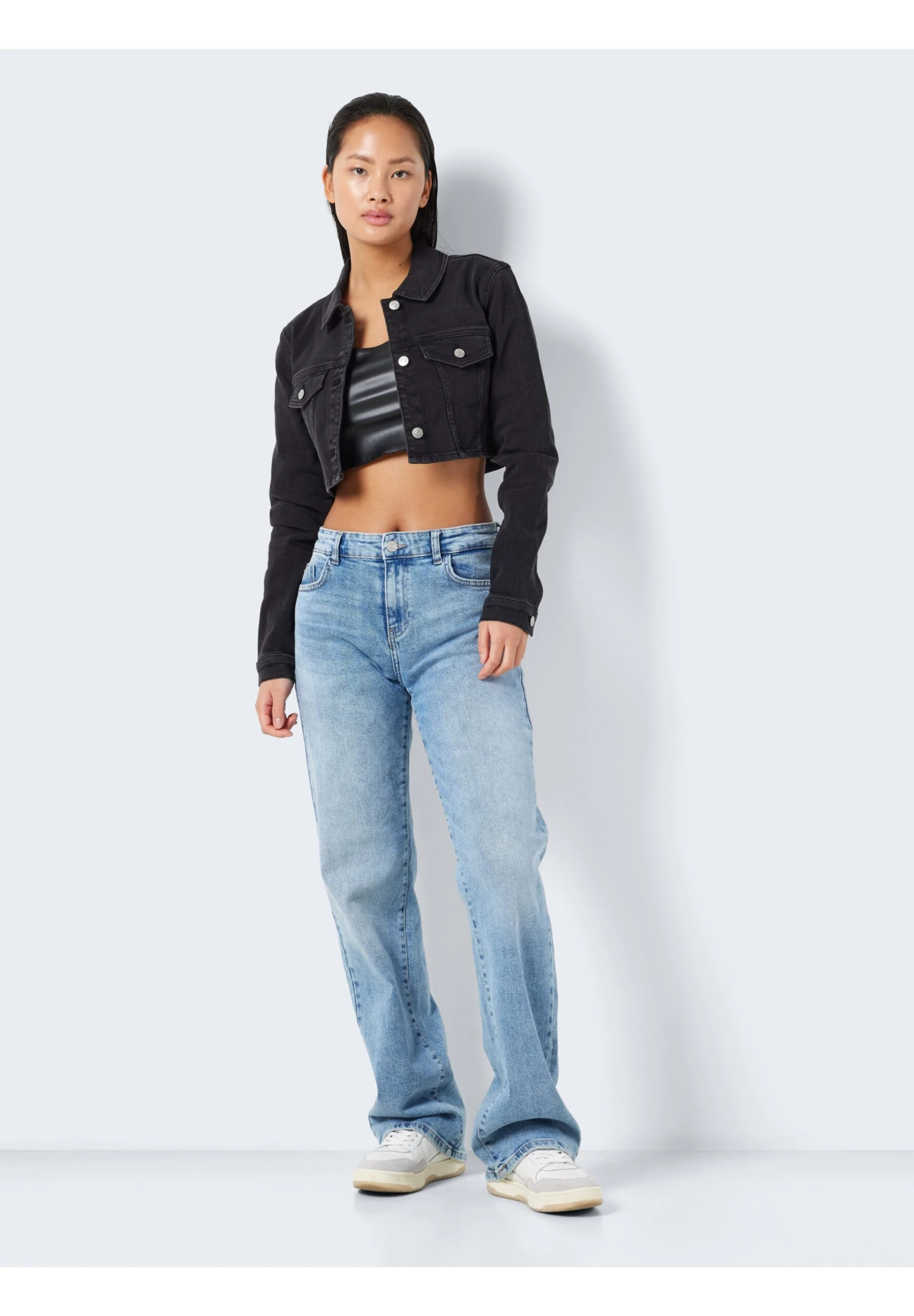 Noisy May Nmjulia Crop Jacket - Veste En Jean - Black Denim 4 Noisy May Nmjulia Crop Jacket - Veste En Jean - Black Denim – Image 2