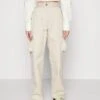 ELLEME Gabardine Trousers - Pantalon Classique - Beige