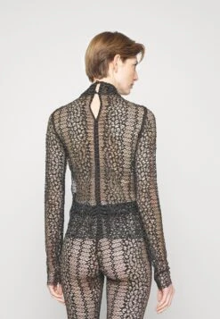 Miista Koosje - T-Shirt À Manches Longues - Black -Next Soldes 34645f6b8f4844779c659d259efea8ad