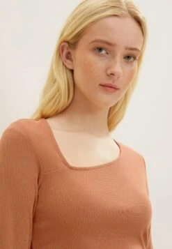 TOM TAILOR Denim Mit Asymmetrischem Ausschnitt - T-Shirt À Manches Longues - Mid Brown 14 TOM TAILOR Denim Mit Asymmetrischem Ausschnitt - T-Shirt À Manches Longues - Mid Brown -Next Soldes 3872df20ebeb4a6db038493e699333ea