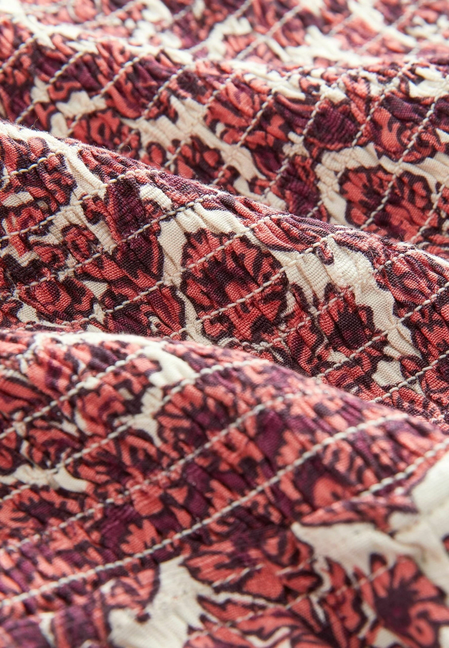 Next Shirred Bandeau - Combinaison - Red Burgundy Woodblock 8 Next Shirred Bandeau - Combinaison - Red Burgundy Woodblock – Image 6