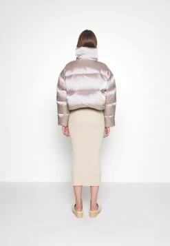 Calvin Klein Shine Puffer Down Coat - Doudoune - City Taupe 10 Calvin Klein Shine Puffer Down Coat - Doudoune - City Taupe -Next Soldes 389c7b4b97104d509ed8459ef3589432