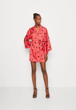 Wal G Valentines Love Belted Wrap - Veste Légère - Red/Black