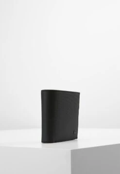 Lacoste Billfold Coin - Portefeuille - Black 10 Lacoste Billfold Coin - Portefeuille - Black -Next Soldes 3b83a9a0ec30420285be542481973f1d