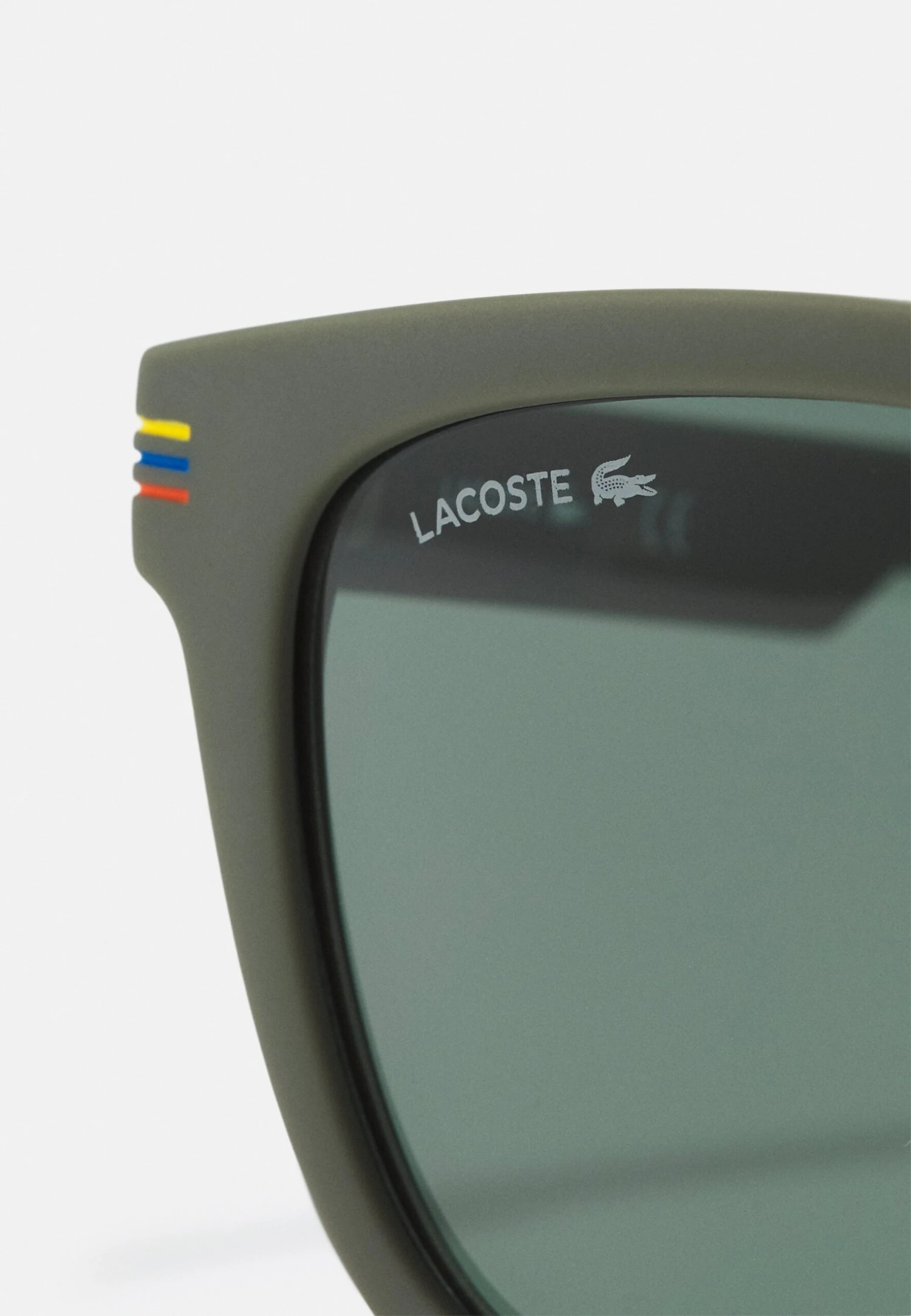 Lacoste Lunettes De Soleil - Matte Green 6 Lacoste Lunettes De Soleil - Matte Green – Image 4