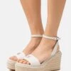 Calvin Klein Wedge - Sandales À Talons Hauts - Neutral -Next Soldes 3e7c702b02774949ac279af1a83015b9