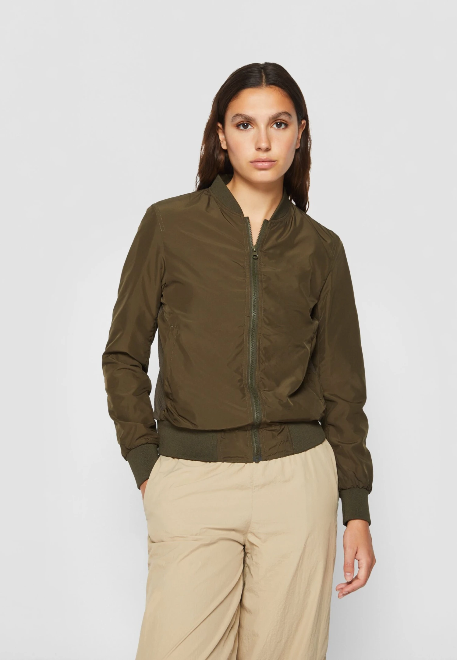 URBAN CLASSICS Blouson Bomber - Darkolive 3 URBAN CLASSICS Blouson Bomber - Darkolive